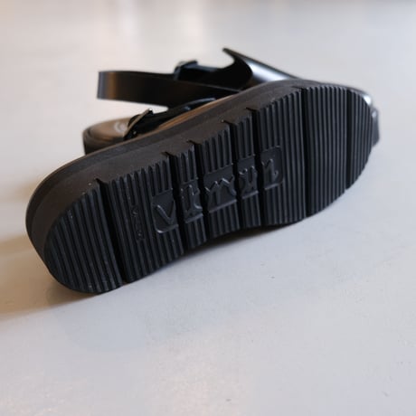 BEAUTIFUL SHOES　S.S. SANDALS（GLOXI　CUT　THICK　SOLE）