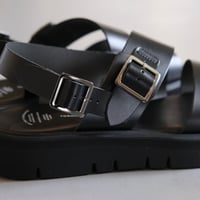 BEAUTIFUL SHOSE ｜ S.S.BELT SANDALS ｜GLOXI CUT SOLE ｜ BLACK