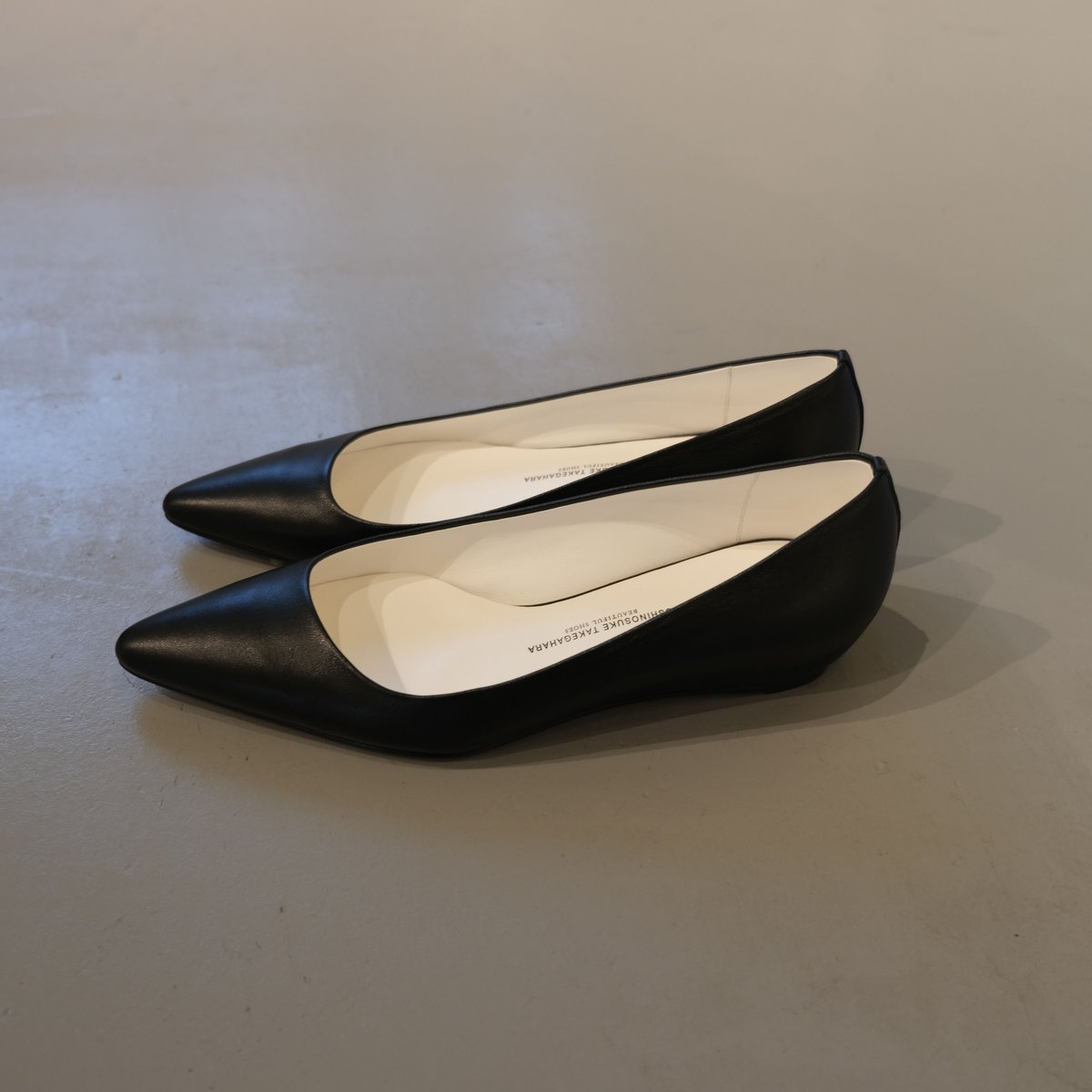 BEAUTIFUL SHOES lowpointed monocrome bss2112001