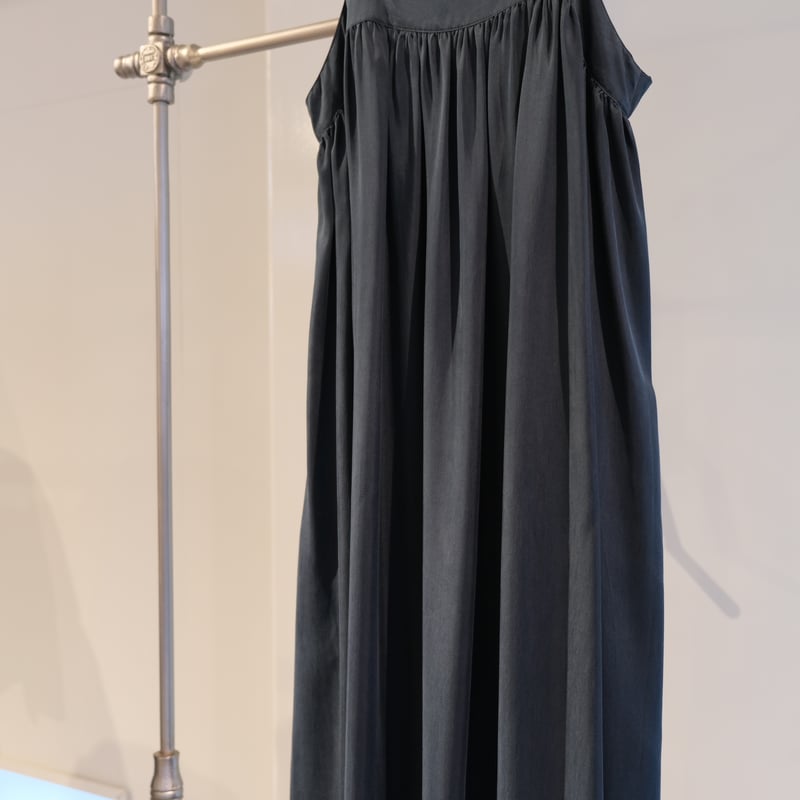 美品 2024 SINME シンメ ストラップロングワンピース キュプラ