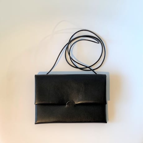 SEAMLESS SHOULDER CASE　S　/　BLACK