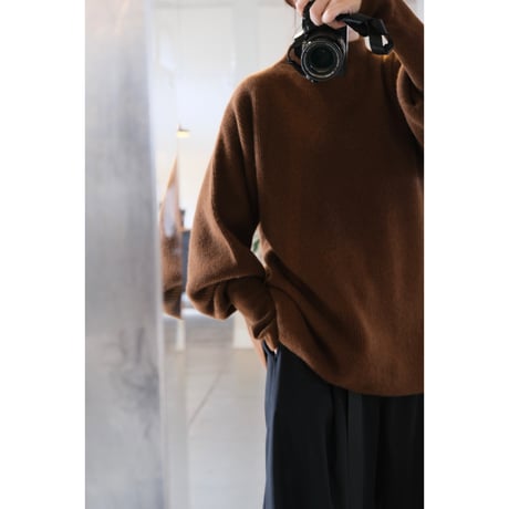 BATONER Woman CASHMERE FOX BOAT NECK FINGERHALL BROWN