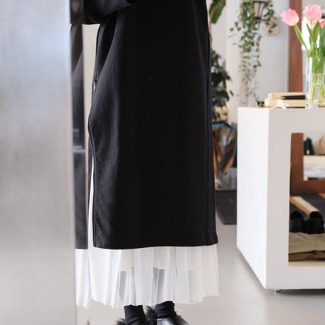 Munich　sheepboa puffsleeve one-piece    BLACK
