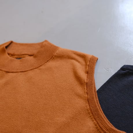 BATONER　Women MOCK NECK NOSLEEVE 　BN-22SL-030