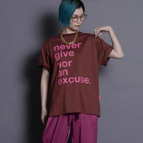 THOMAS MAGPIE　BIG T-shirt Never give【2213857】