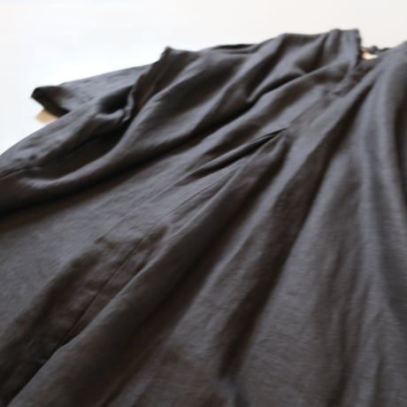 suzuki takayuki　peasant dress　khaki/black　A221-15