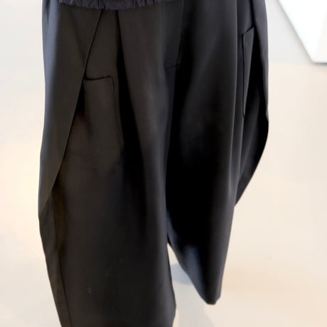 NAKAGAMI ラップワイドパンツ  black