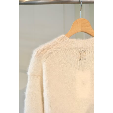 BATONER Women  PURE MOHAIR SHAGGY CREW NECK