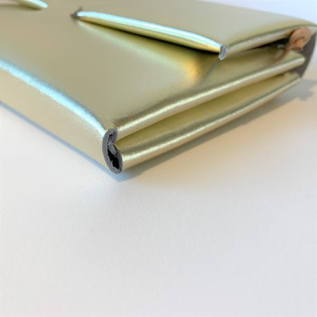 SEAMLESS SHOULDER CASE   S　/　SILVER