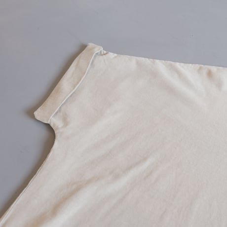 R JUBILEE　Roll Up Over Tee　RJ22099004