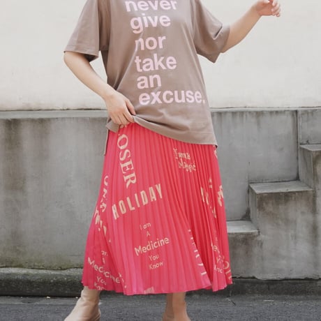 THOMAS MAGPIE　BIG T-shirt Never give【2213857】