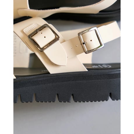 BEAUTIFUL SHOSE ｜ S.S.BELT SANDALS ｜ GLOXI CUT THICK SOLE｜ IVORY