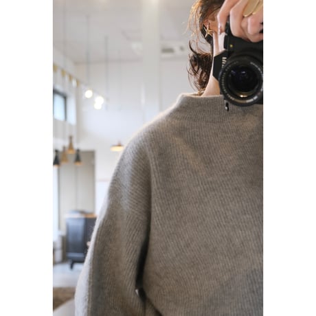 BATONER  Women CASHMERE FOX FINGERHOLE BOAT NECK