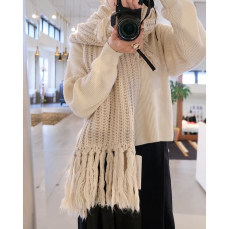 BATONER   FRINGE MUFFLER LONG