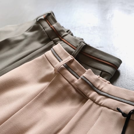 TOMAS MAGPIE　 WIDE TUCK PANTS