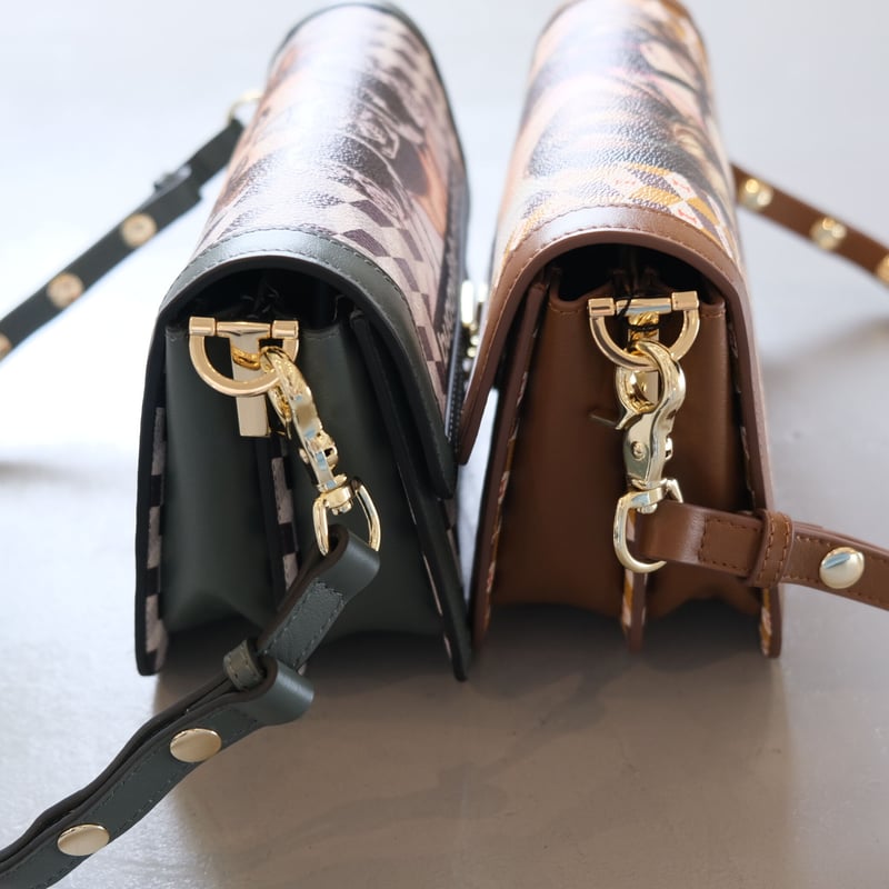 【美品】intoxic. イントシキック バッグ THE CUBE LYON 美品】intoxic. イントシキック バッグ THE CUBE LYON - メルカリ