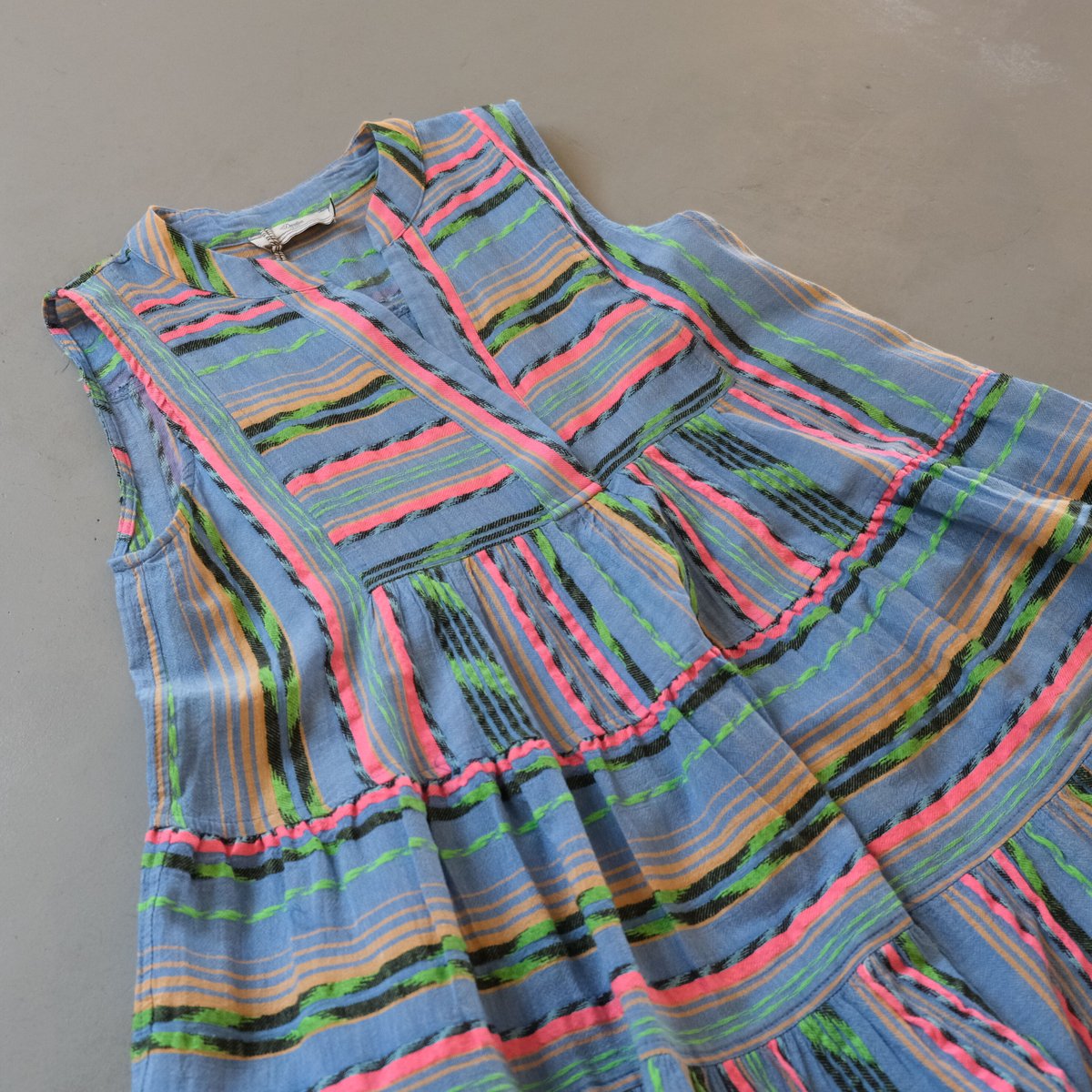 【別注】Devotion TWINS / ギャザー ノースリーブ ワンピース 12149_thumbnail.jpg