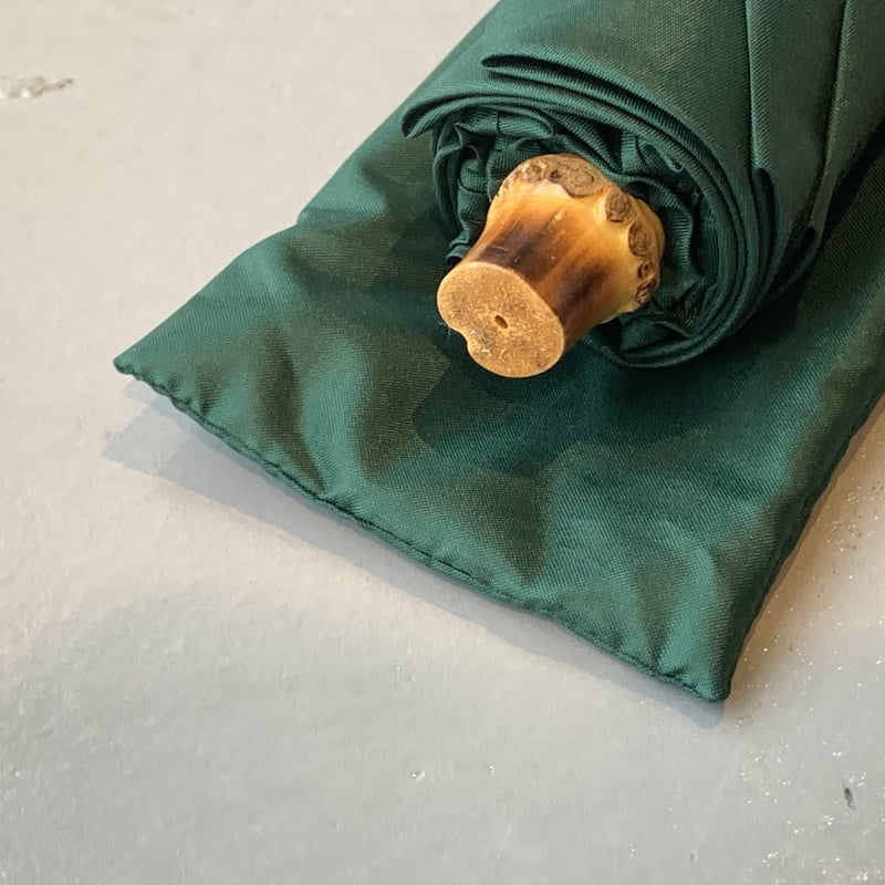 【値下げ】BonBonStore バンブーバングル折りたたみ傘ブラックフラワー バンブーバングル折りたたみ傘（ブラックフラワー