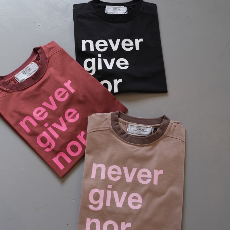 THOMAS MAGPIE BIG T-shirt Never give【2213857】 |