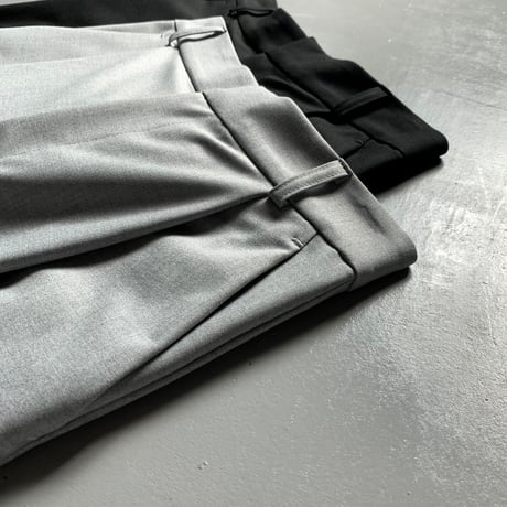 THOMAS MAGPIE   　tuck pants　2204310