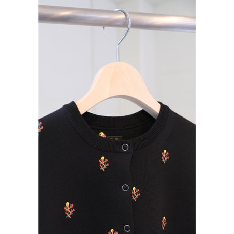 BATONER  Women  32G SMOOTH WOOL BOTANICAL STITCH CREW CARDIGAN