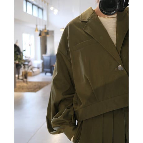 M53.    SHORT JACKET