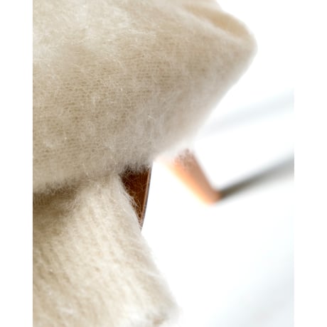 BATONER Women  PURE MOHAIR SHAGGY CREW NECK