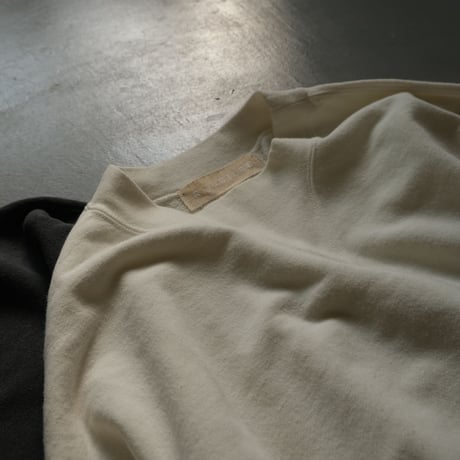 R JUBILEE　アール ジュビリー Tuck Sleeve Sweat　RJ2209 9011