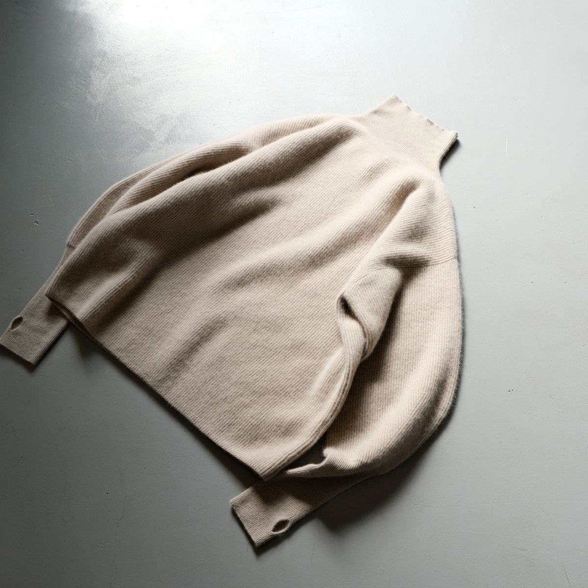 BATONER Women CASHMERE FOX HIGH NECK TUNIC BN-