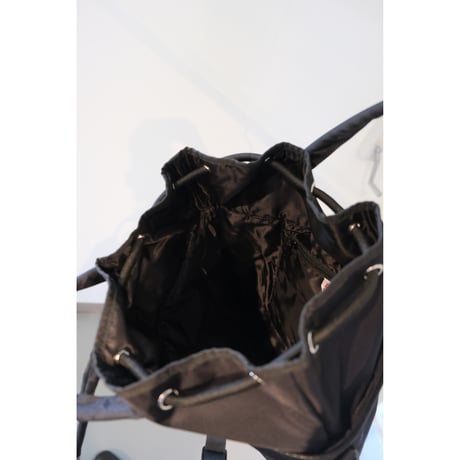 M53.   DOCKING HELMET BAG