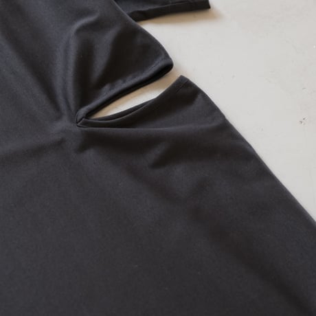 NAKAGAMI　変形カットソー（black）　N0123S0013