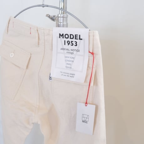 M53.　LUDMILA　ベイカーパンツ　Off　White　M-107