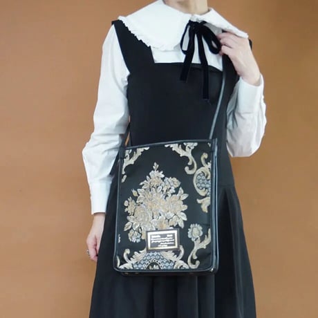 intoxic.　DAMASK JACQUARD CROSS CARRY　　DA-002