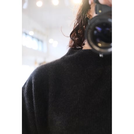 BATONER  Women CASHMERE FOX FINGERHOLE BOAT NECK