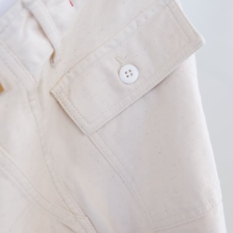 M53.　LUDMILA　ベイカーパンツ　Off　White　M-107