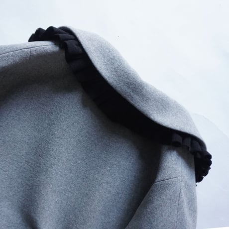THOMAS MAGPIE  ruffled short coat【2234211】