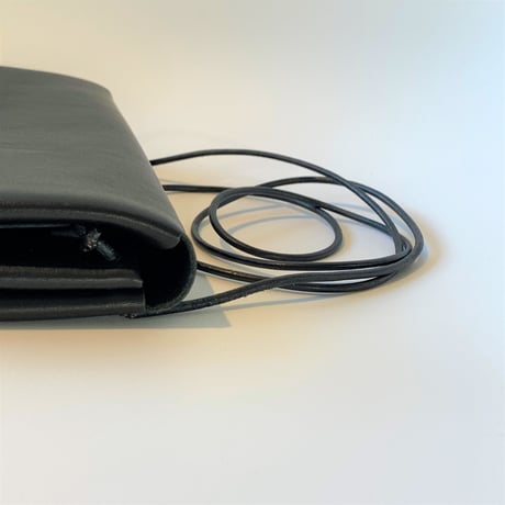 SEAMLESS SHOULDER CASE　S　/　BLACK