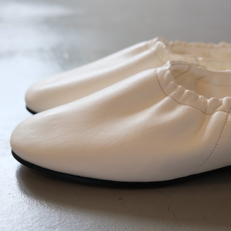 BEAUTIFUL SHOES　BALLETSHOES　BSS1712012　IVORY