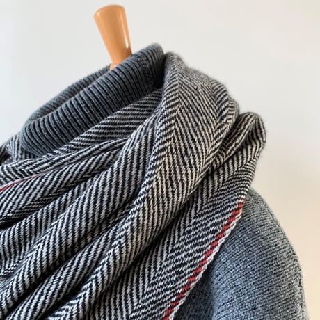suzuki takayuki   herring-bone shawl   black　215-01