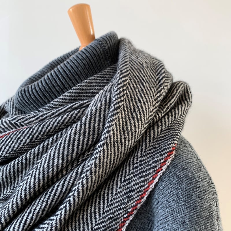 suzuki takayuki ローゲージニットストール ショール ひざ掛け 黒 WOOL KNIT STOLE(S Red): Y's｜THE SHOP YOHJI YAMAMOTO