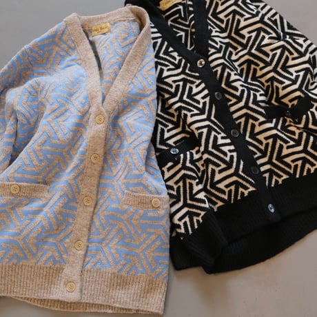 thomas mag pie     knit cardigan “四方八方”