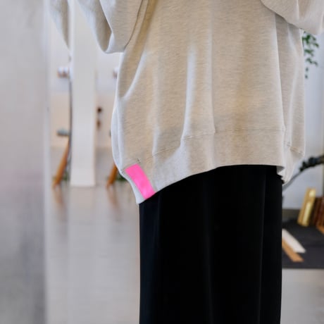 Thomas magpie sweat standard “WH@T”   2243870