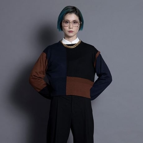 THOMAS MAGPIE 　トーマスマグパイ　crew neck knit　2213701