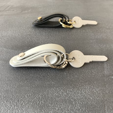FOLD 3R KEY HOLDER   BLACK