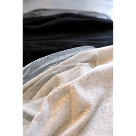 Thomas magpie     tulle knit