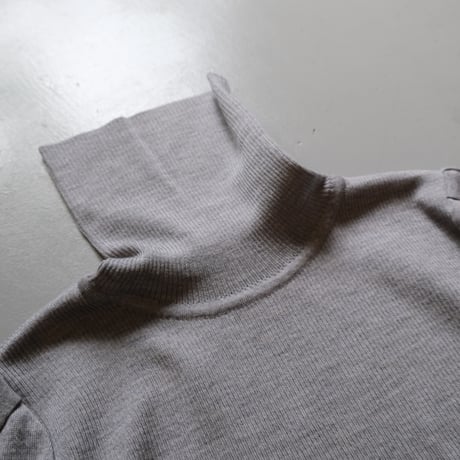 SINME リブタートルニット 　S21AW-11　オフ/ブラック/ライトグレー
