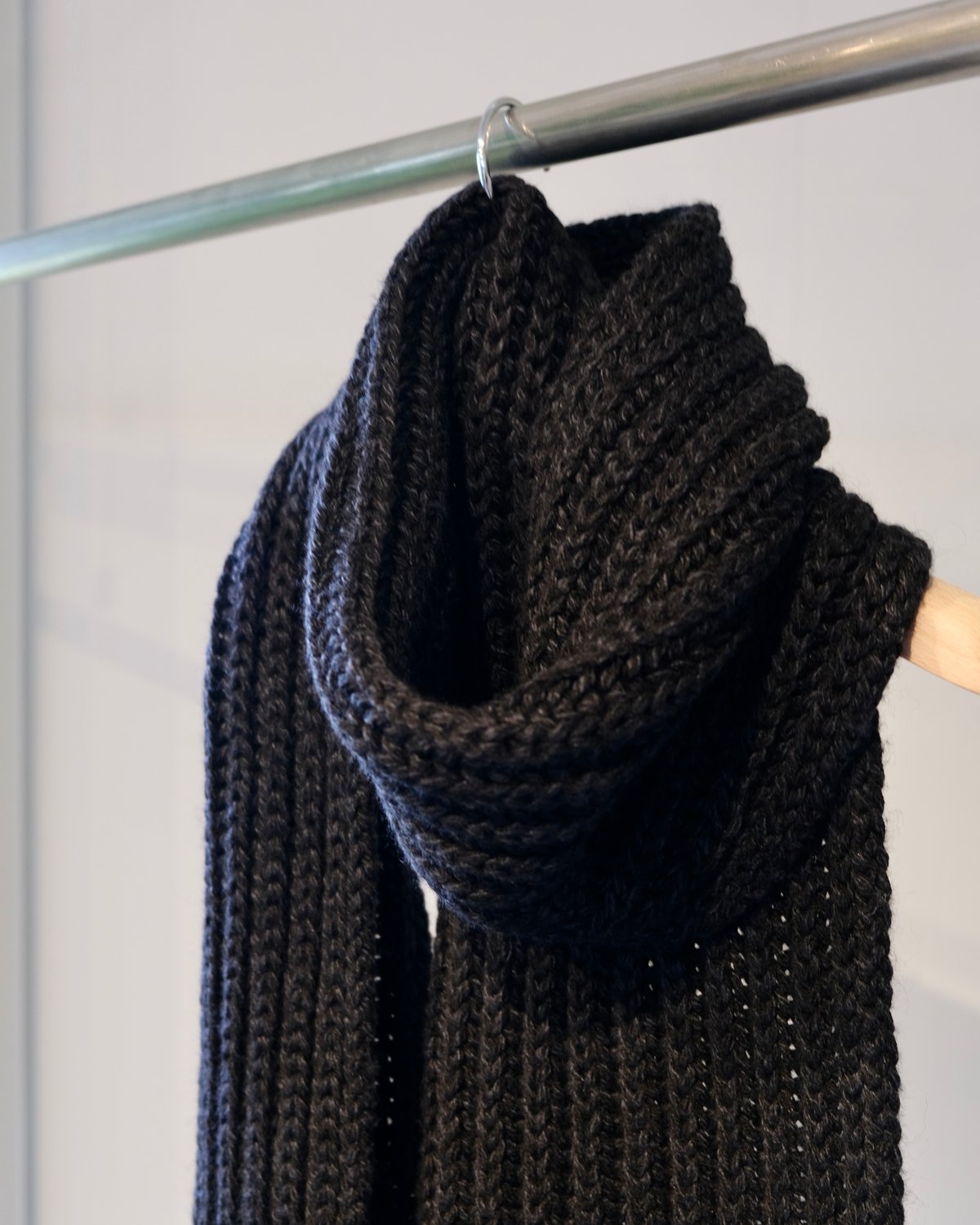 BATONER FRINGE MUFFLER LONG | geep