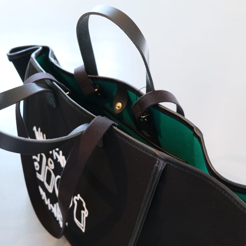 美品☆heve/へイヴ⭐︎ LADYBUGトップス⭐︎ブラック Heve ヘイヴ LADYBUGトップス ブラック