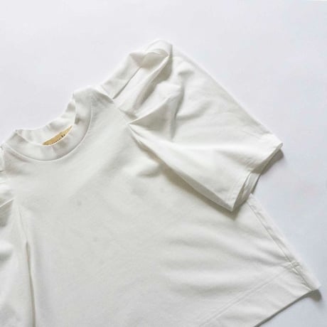 THOMAS MAGPIE  puff sleeves top【2242807】