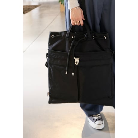 M53.   DOCKING HELMET BAG